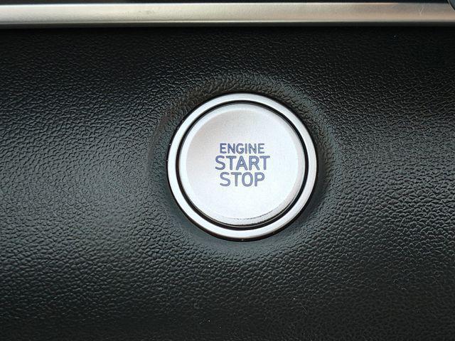 Photo of 2023 Gray Hyundai ELANTRA