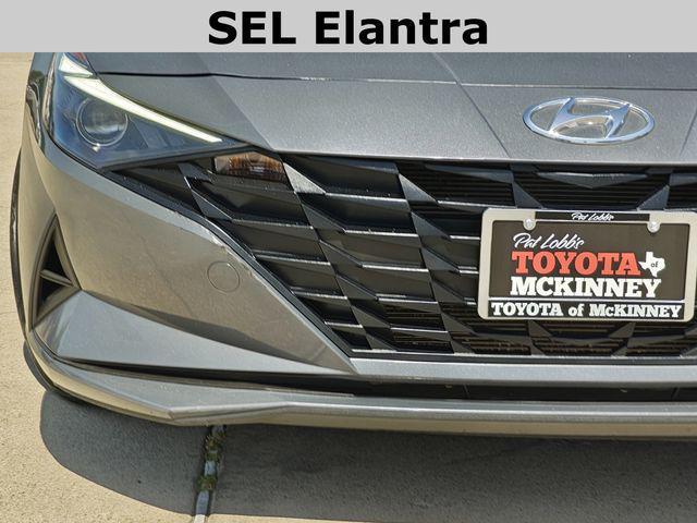 Photo of 2023 Gray Hyundai ELANTRA