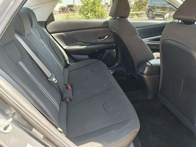 Photo of 2023 Gray Hyundai ELANTRA