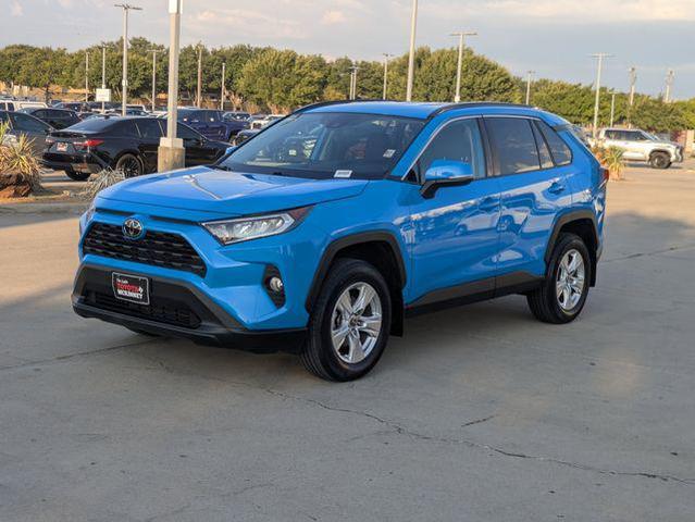 Photo of 2021 Blue Toyota RAV4