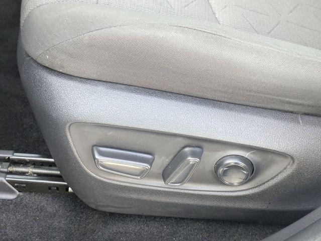 Photo of 2021 Blue Toyota RAV4