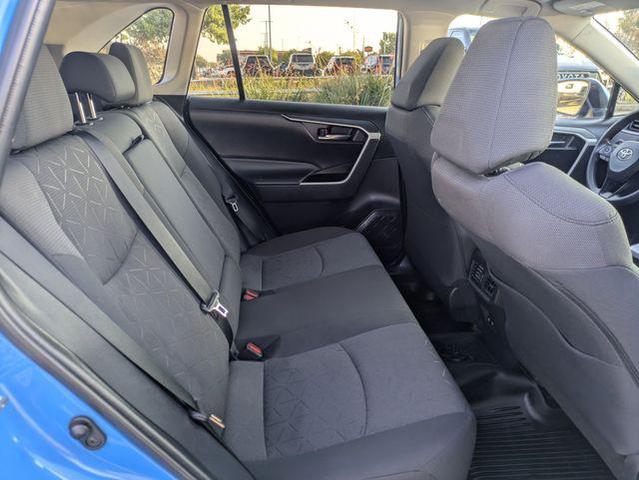 Photo of 2021 Blue Toyota RAV4