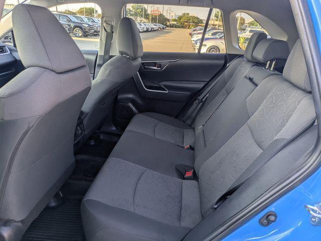 Photo of 2021 Blue Toyota RAV4