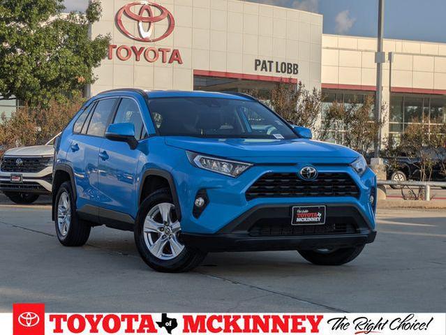 Photo of 2021 Blue Toyota RAV4