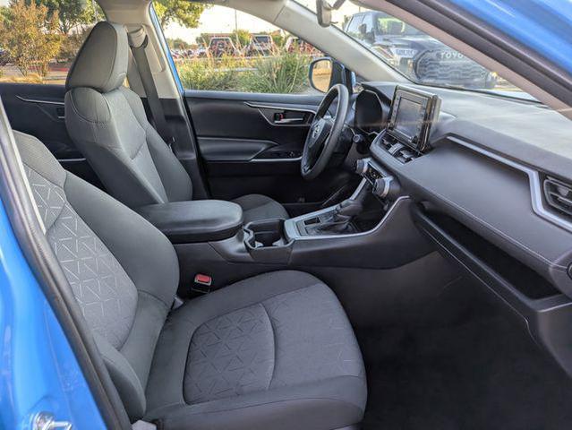 Photo of 2021 Blue Toyota RAV4