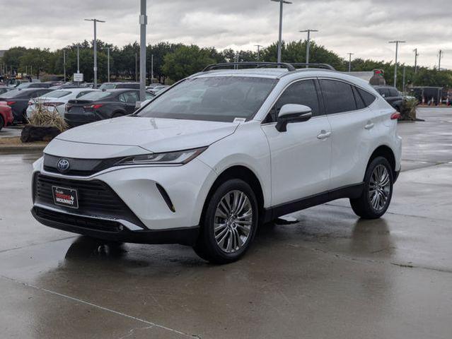 Photo of 2024 Pear Toyota Venza