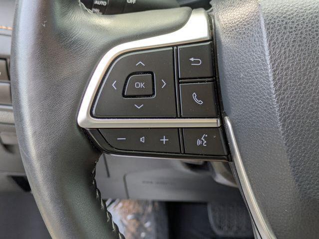 Photo of 2022 Cement Toyota Highlander Hybrid