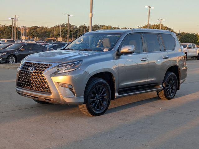 Photo of 2023 Atomic Silver Lexus GX 460