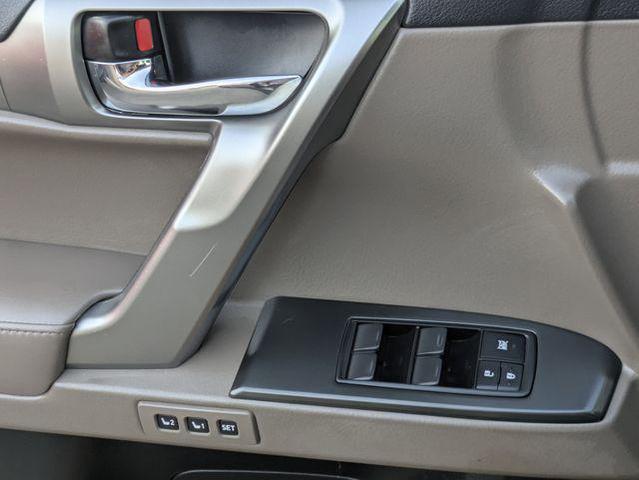 Photo of 2023 Atomic Silver Lexus GX 460