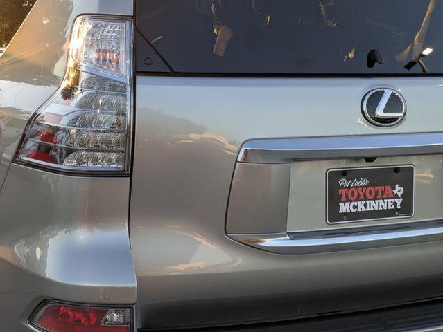 Photo of 2023 Atomic Silver Lexus GX 460