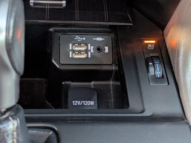 Photo of 2023 Atomic Silver Lexus GX 460