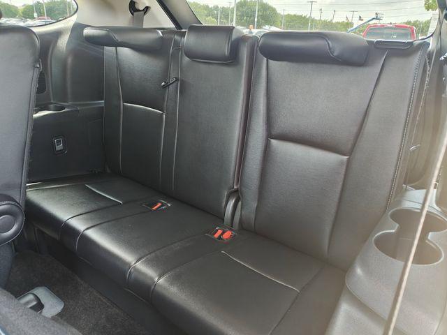 Photo of 2024 Moon Dust Toyota Highlander Hybrid