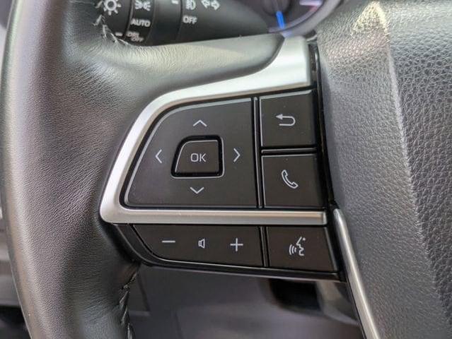 Photo of 2023 Celestial Silver Toyota Highlander Hybrid