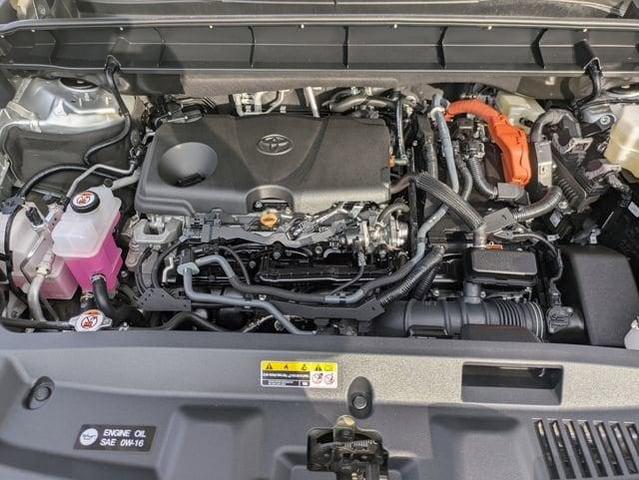 Photo of 2023 Celestial Silver Toyota Highlander Hybrid