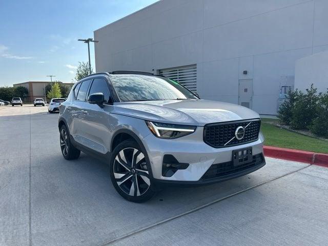 2023 Volvo XC40