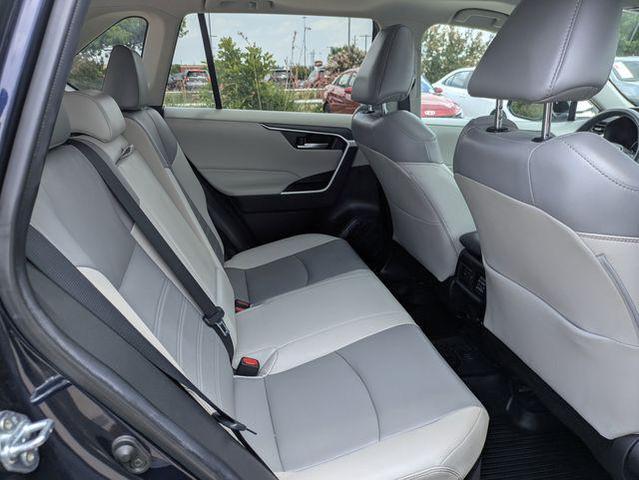 Photo of 2021 Blue Toyota RAV4 Hybrid