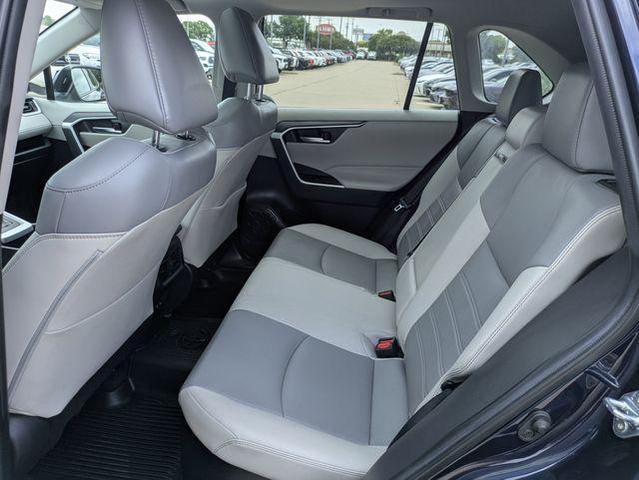 Photo of 2021 Blue Toyota RAV4 Hybrid