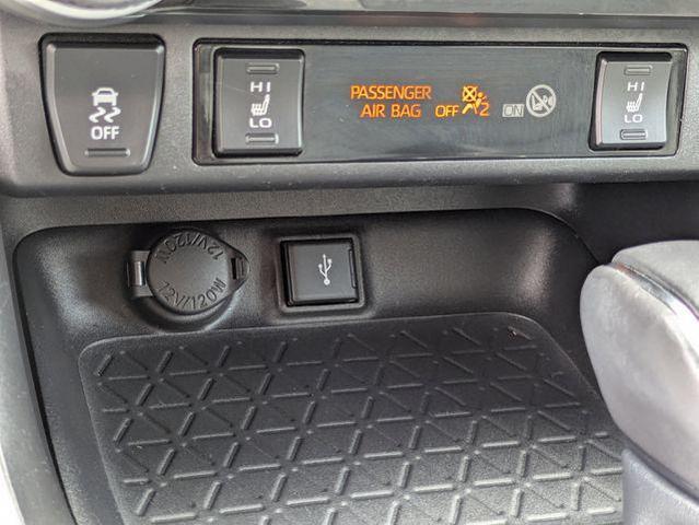Photo of 2021 Blue Toyota RAV4 Hybrid