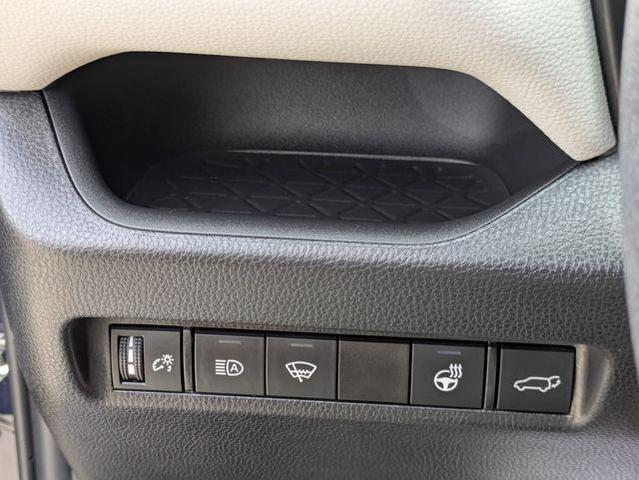 Photo of 2021 Blue Toyota RAV4 Hybrid