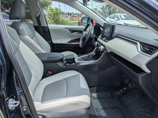 Photo of 2021 Blue Toyota RAV4 Hybrid