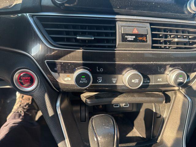 Photo of 2022 Platinum White Pearl Honda Accord