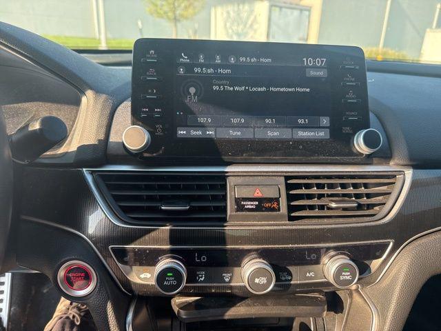 Photo of 2022 Platinum White Pearl Honda Accord