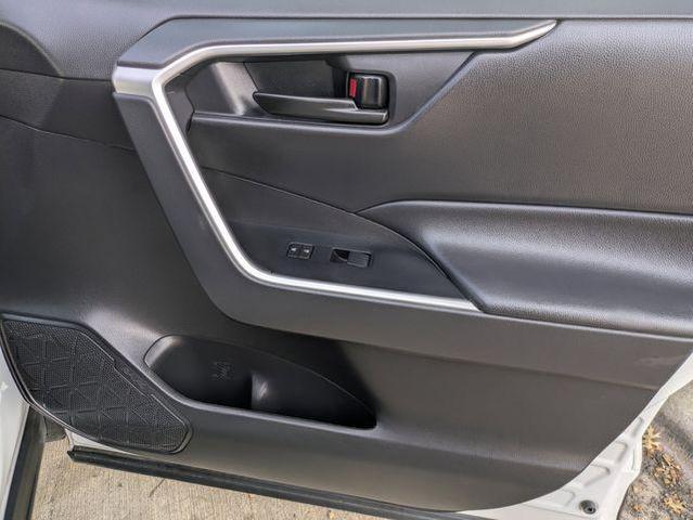 Photo of 2024 Ice Toyota RAV4