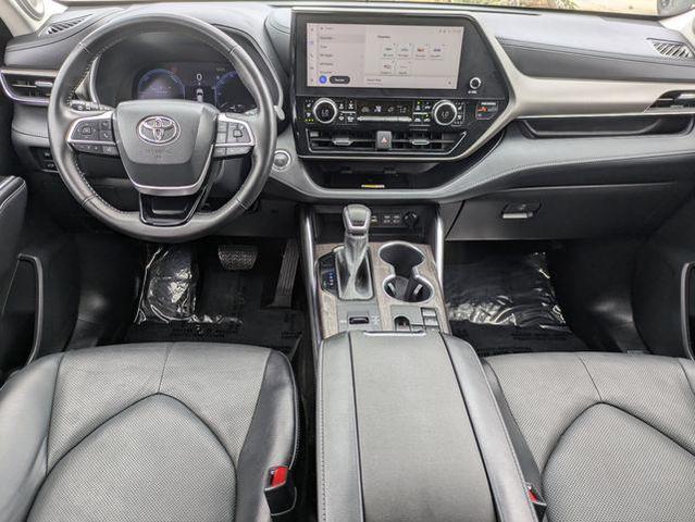 Photo of 2023 Blueprint Toyota Highlander Hybrid