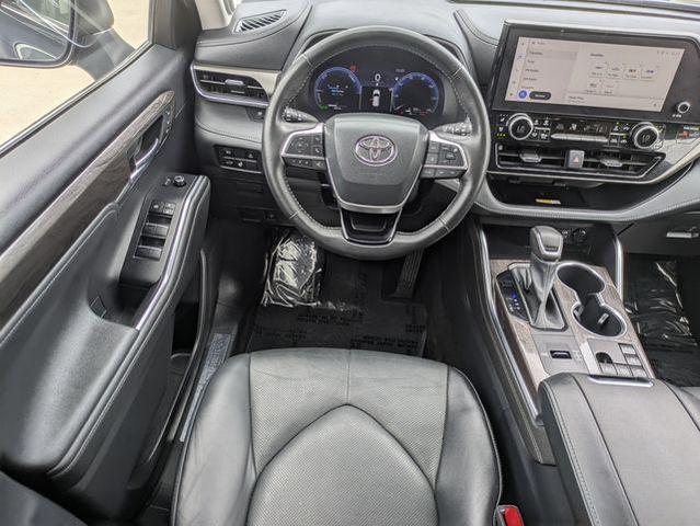 Photo of 2023 Blueprint Toyota Highlander Hybrid