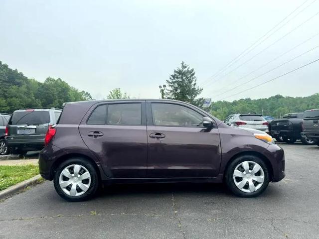 Photo of 2010 Burgundy Scion xD