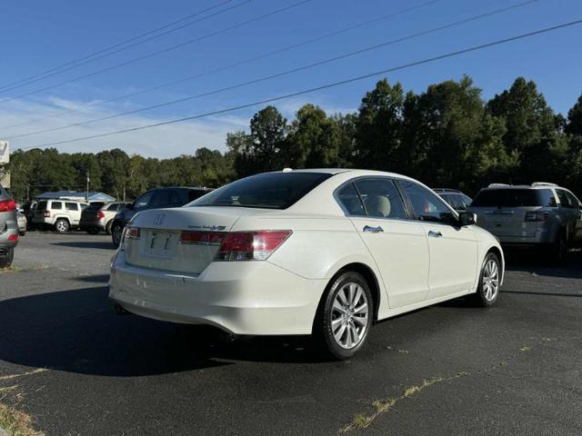 Photo of 2012 White Orchid Pearl Honda Accord