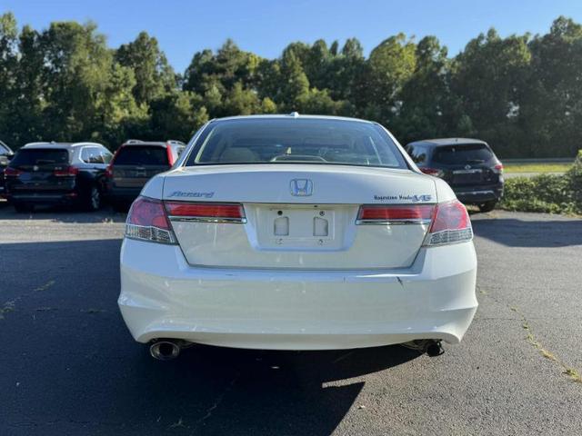 Photo of 2012 White Orchid Pearl Honda Accord
