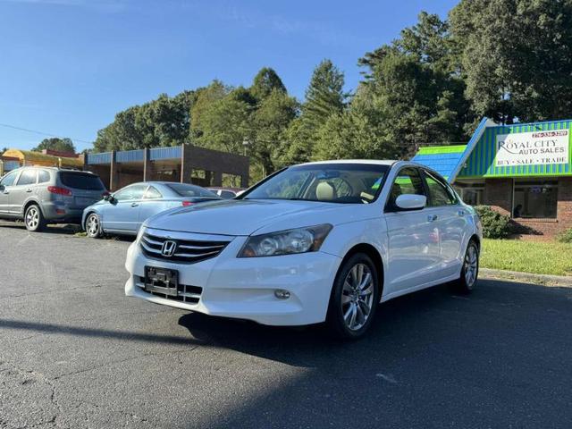 Photo of 2012 White Orchid Pearl Honda Accord