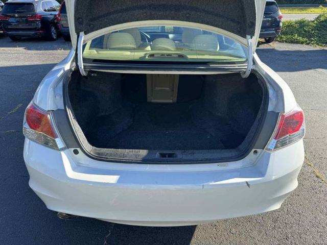 Photo of 2012 White Orchid Pearl Honda Accord