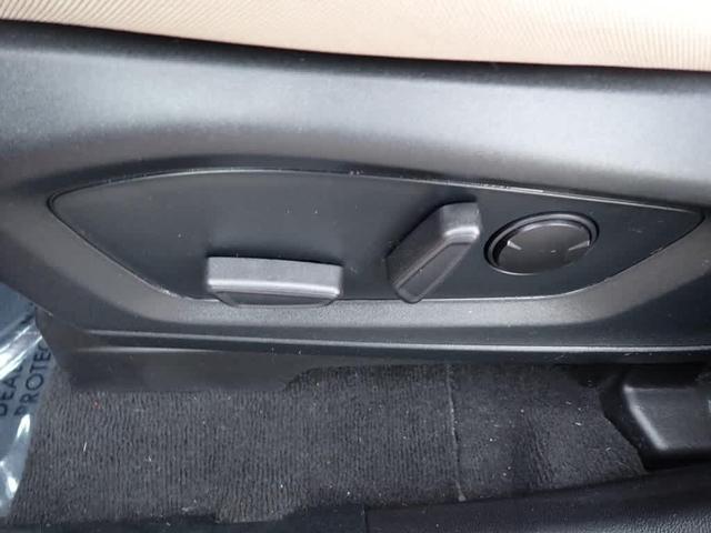 Photo of 2021 Rapid Red Metallic Tinted Clearcoat Ford Explorer