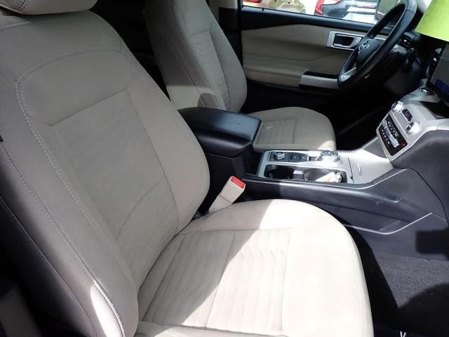 Photo of 2021 Rapid Red Metallic Tinted Clearcoat Ford Explorer