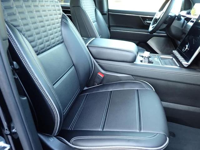 Photo of 2025 Onyx Black GMC Sierra EV