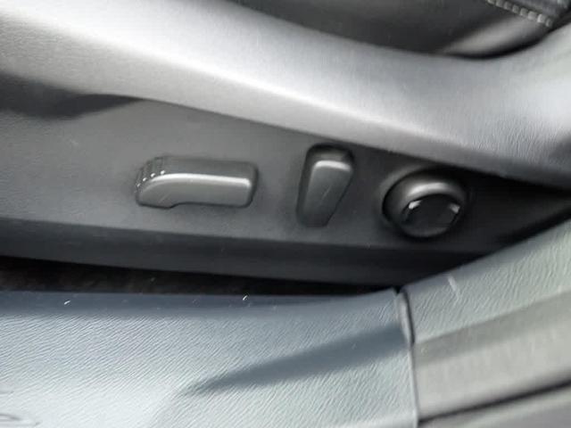 Photo of 2022 Ice Silver Metallic Subaru Outback