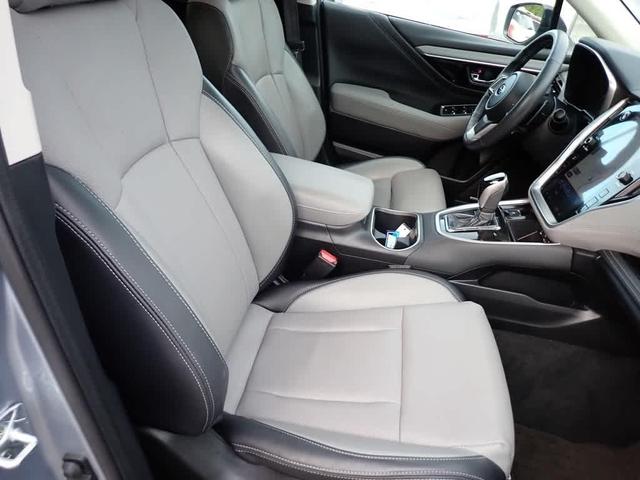 Photo of 2022 Ice Silver Metallic Subaru Outback