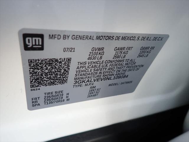 Photo of 2022 Summit White GMC Terrain