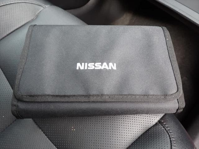 Photo of 2018 Scarlet Ember Nissan Rogue