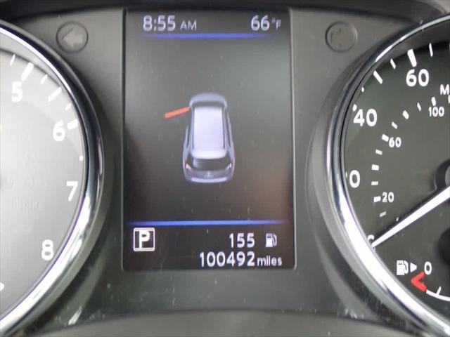Photo of 2018 Scarlet Ember Nissan Rogue