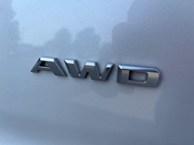 Photo of 2024 Crystal White Tri-Coat Cadillac XT4