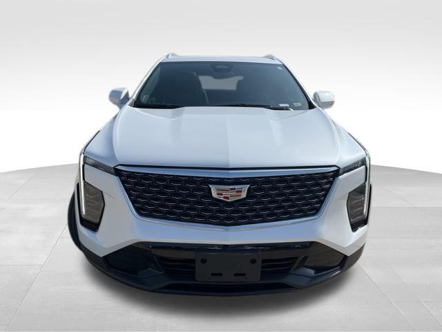 Photo of 2024 Crystal White Tri-Coat Cadillac XT4
