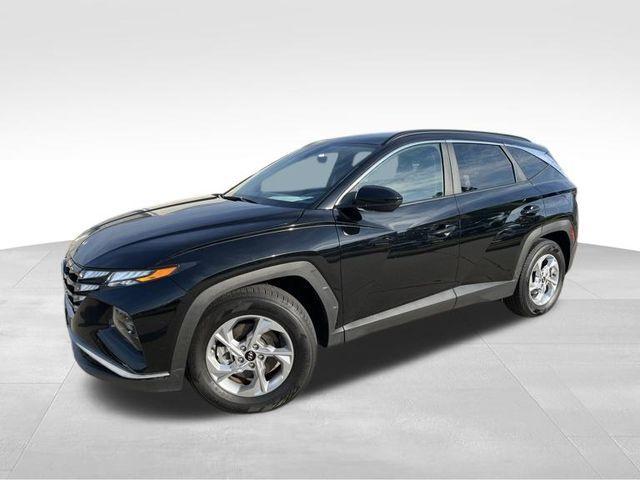 Photo of 2024 Black Pearl Hyundai TUCSON