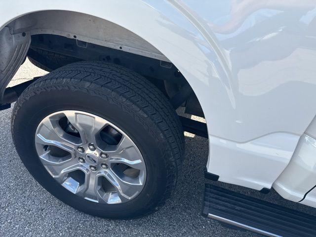 Photo of 2023 Star White Ford F-150