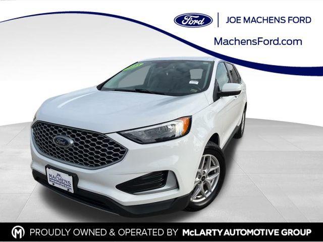 Photo of 2023 Oxford White Ford Edge