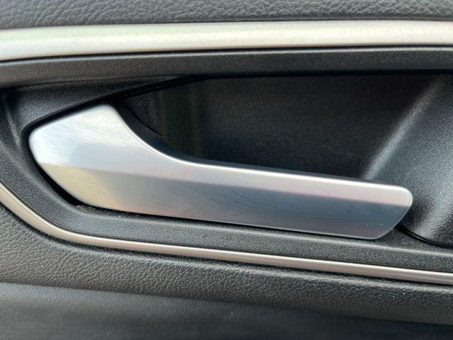 Photo of 2023 Oxford White Ford Edge
