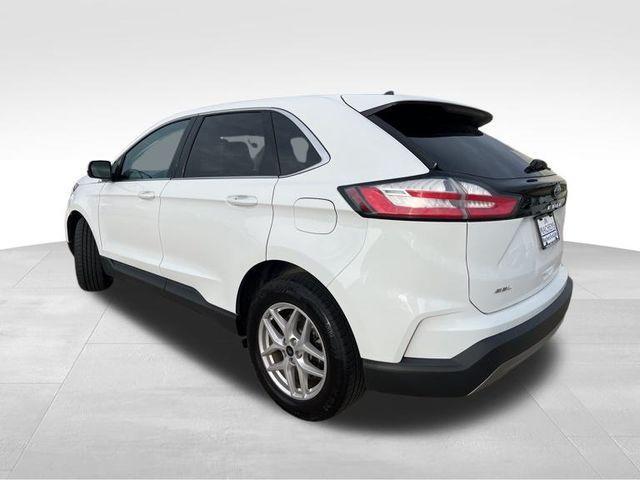 Photo of 2023 Oxford White Ford Edge