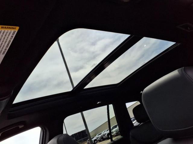 Photo of 2025 Argent Silver Metallic Cadillac XT6